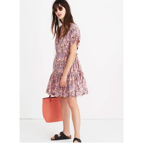 Madewell Button-Front Tiered Dress in Oasis Palms Pink Size Medium - Picture 2 of 9